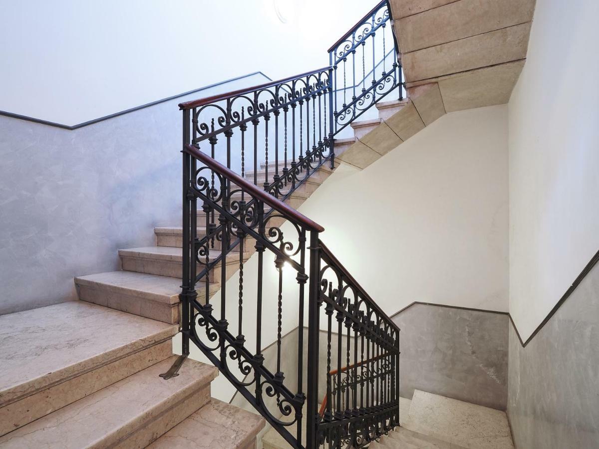 Appartement Primopiano - Arnaldo à Milan Extérieur photo